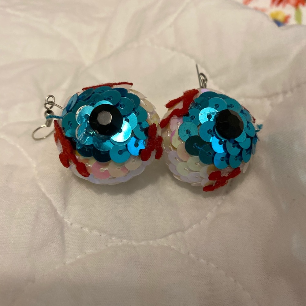 Eyeball earrings